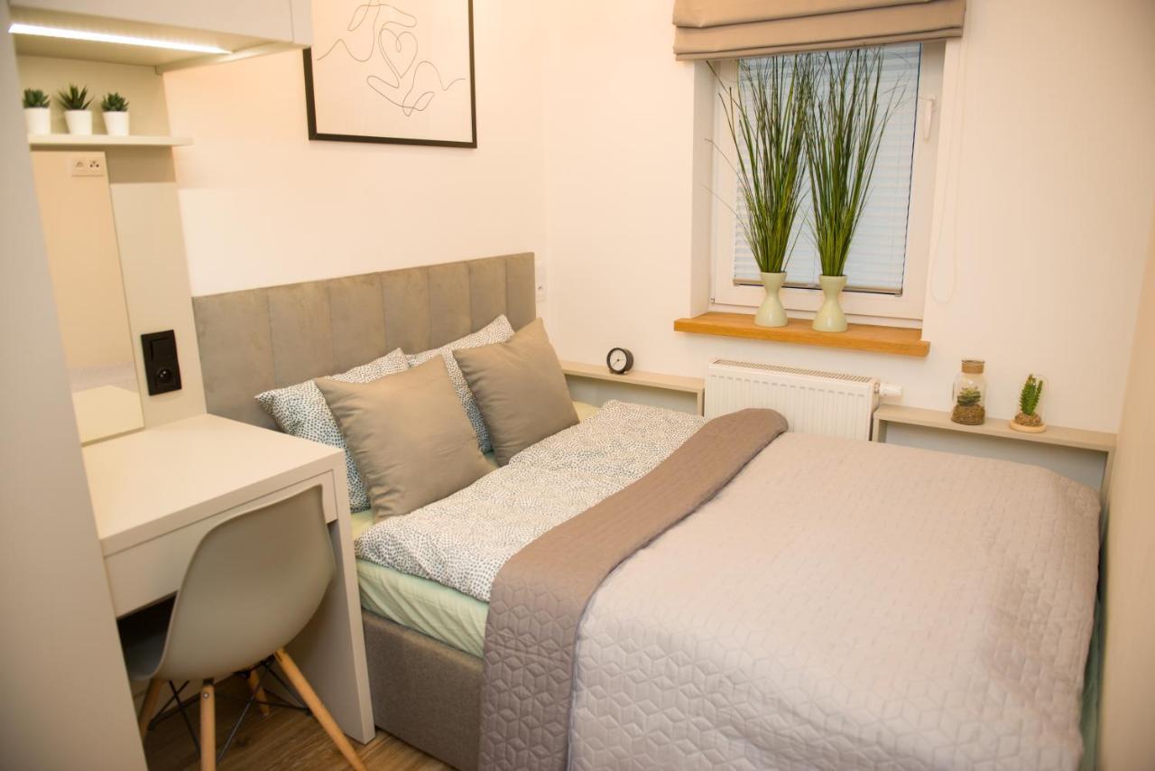 Apartamento Beautiful Days In Lodz Exterior foto
